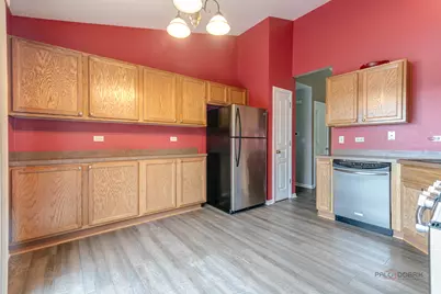 71 W Chatham Lane #19-2, Round Lake, IL 60073 - Photo 14