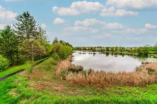 71 W Chatham Ln, Round Lake, IL 60073 - Photo 26