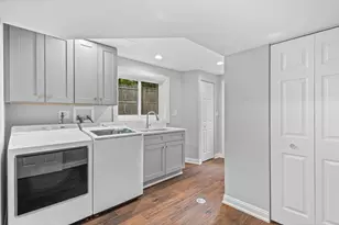 223 Kenloch Ave, Libertyville, IL 60048 - Photo 14