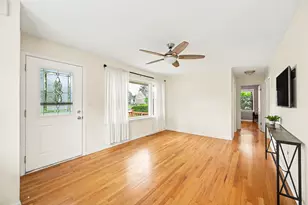 449 W Verret St, Elmhurst, IL 60126 - Photo 8
