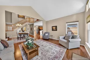 710 Juniper Ln, Lake in the Hills, IL 60156 - Photo 4