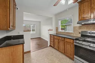218 N Louis St, Mount Prospect, IL 60056 - Photo 8