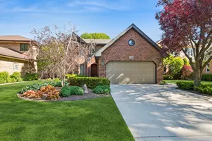 2208 Milton Ave, Park Ridge, IL 60068 - Photo 2