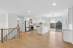 331 Gareth Ln, Schaumburg, IL 60193 - Photo 6