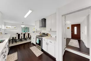 9447 Overhill Ave, Morton Grove, IL 60053 - Photo 6