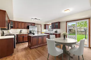 1408 Fawn Ct, Bolingbrook, IL 60490 - Photo 12