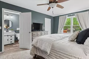 733 Cypress Ln, Carol Stream, IL 60188 - Photo 14
