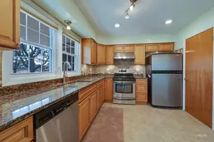 344 Kildare Ct, Carol Stream, IL 60188 - Photo 8