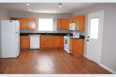 480 N 3rd Avenue, Coal City, IL 60416 - Photo 2