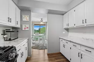 10704 Kilpatrick Ave, Oak Lawn, IL 60453 - Photo 10
