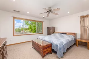 8233 N Octavia Ave, Niles, IL 60714 - Photo 12