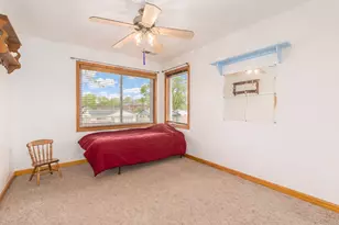 8233 N Octavia Ave, Niles, IL 60714 - Photo 18
