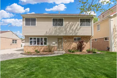 8233 N Octavia Avenue, Niles, IL 60714 - Photo 1