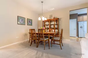 2942 Ravinia Cir, Mundelein, IL 60060 - Photo 6
