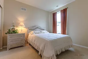 2942 Ravinia Cir, Mundelein, IL 60060 - Photo 16