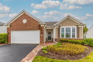 2942 Ravinia Cir, Mundelein, IL 60060 - Photo 2