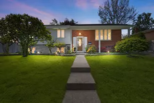 506 Forest Preserve Dr, Wood Dale, IL 60191 - Photo 1