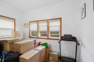 9052 Keating Ave, Skokie, IL 60076 - Photo 14