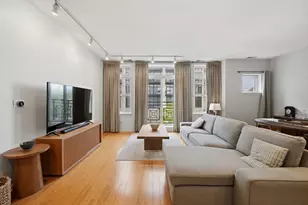 944 W 15th Pl, Chicago, IL 60608 - Photo 2