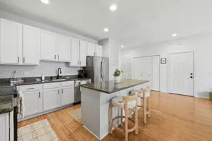 944 W 15th Pl, Chicago, IL 60608 - Photo 10