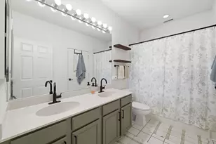 944 W 15th Pl, Chicago, IL 60608 - Photo 20
