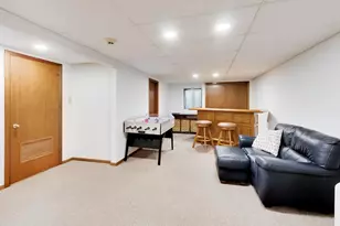 9641 E Shore Dr, Oak Lawn, IL 60453 - Photo 24