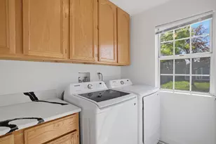 7 Arthur Ct, Streamwood, IL 60107 - Photo 10