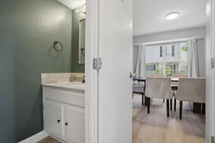 7 Arthur Ct, Streamwood, IL 60107 - Photo 8