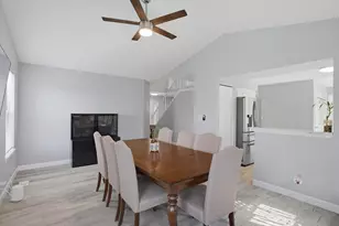7 Arthur Ct, Streamwood, IL 60107 - Photo 18