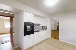 620 W White St, Champaign, IL 61820 - Photo 16