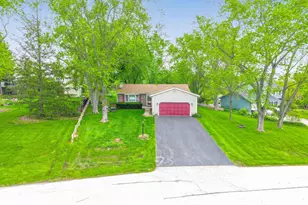 43W770 Fescue Ct, Saint Charles, IL 60175 - Photo 48