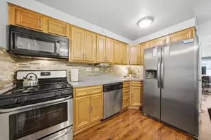 6950 S Cregier Ave, Chicago, IL 60649 - Photo 6