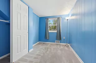 3216 Midway Dr, Island Lake, IL 60042 - Photo 12