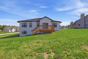 391 Teaberry Ct, Roscoe, IL 61073 - Photo 52