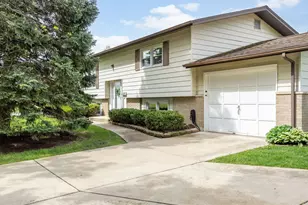 [Address not provided], Downers Grove, IL 60516 - Photo 2