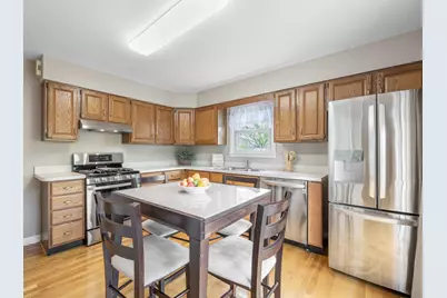 [Address not provided], Downers Grove, IL 60516 - Photo 6