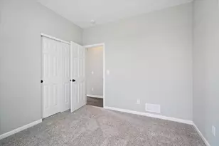 427 Riverbend Dr, Genoa, IL 60135 - Photo 28