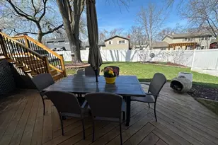 430 71st St, Darien, IL 60561 - Photo 24
