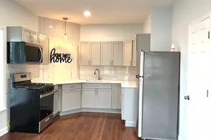224 E Cass St, Joliet, IL 60432 - Photo 6