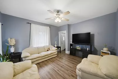 1003 Saint John Street, Elgin, IL 60120 - Photo 6
