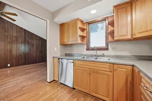 323 E Dresser Rd, Dekalb, IL 60115 - Photo 10