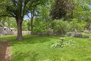 323 E Dresser Rd, Dekalb, IL 60115 - Photo 36
