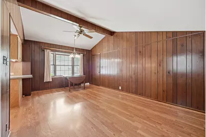323 E Dresser Road, Dekalb, IL 60115 - Photo 18