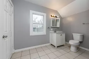 205 S Park Ave, Waukegan, IL 60085 - Photo 14