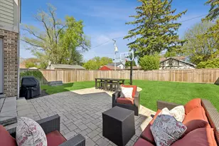 817 S Fairfield Ave, Elmhurst, IL 60126 - Photo 28
