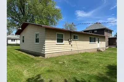 1919 Portland Avenue, Savanna, IL 61074 - Photo 2