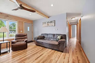 1610 Sunrise Dr, Dekalb, IL 60115 - Photo 10