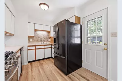 1610 Sunrise Drive, Dekalb, IL 60115 - Photo 14