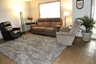 5680 Petworth Dr, Rockford, IL 61109 - Photo 6