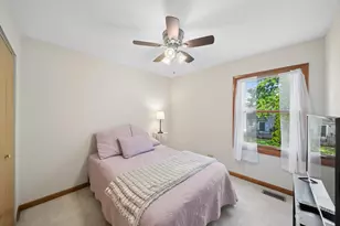 5S742 Meadow Lake Dr, Naperville, IL 60540 - Photo 18